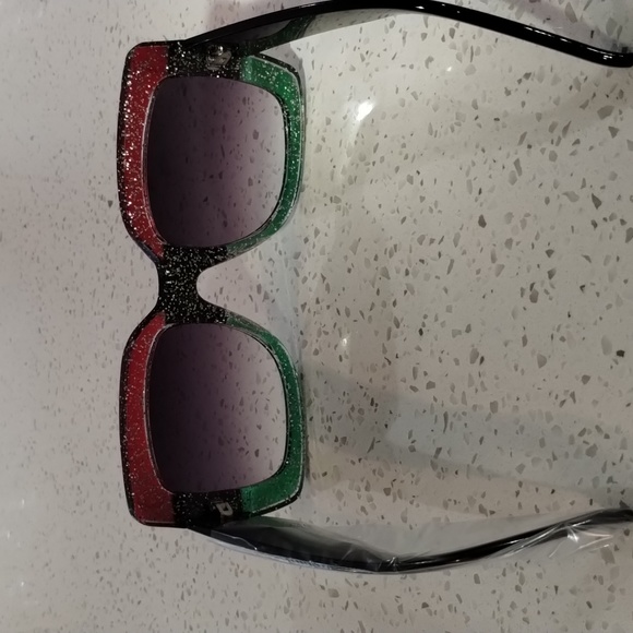 Ladies Square Color Block Oversized Framed Sunglasses (Red/Green/Black Legs)-New - Picture 4 of 4